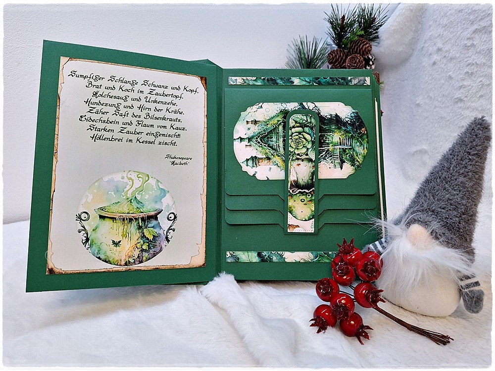 Scrapbook "Green Witch" 03