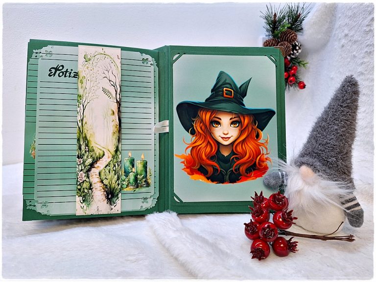 Scrapbook "Green Witch" 12