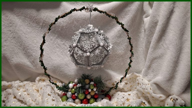 01 Weihnachtlicher Metallreif mit EVA - Silberball und LEDs